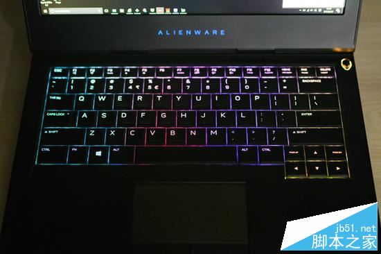 alienware 13 r4值得买吗？戴尔全新Alienware 13 R4笔记本全面深度评测图解