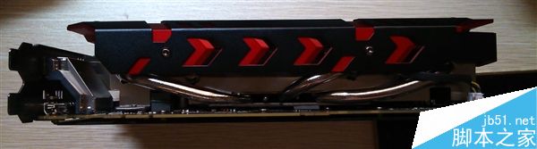 迪兰完全曝光AMD RX 580新旗舰卡:金色版2.5槽宽/普款2槽宽