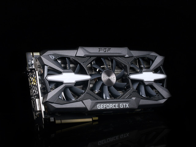 索泰GTX1080Ti PGF-11GD5X至尊深度图解评测及拆解图