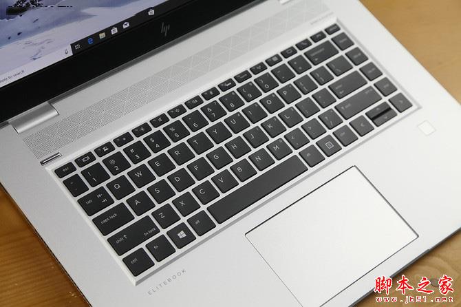 惠普EliteBook 1050 G1值得买吗？惠普EliteBook 1050 G1全面图解评测