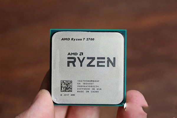 次旗舰之间的较量 i7-8700和R7-2700之间的对比详细评测