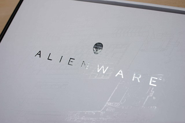 灯厂i9扛把子 戴尔Alienware17C-3858B R5详细图文测评