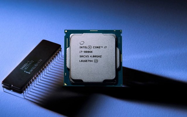 1.2万Intel i7-8086K信仰主机配置推荐 高端超频水冷电脑装机方案