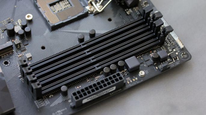 华硕ROG STRIX Z270F GAMING主板评测:骚气个性十足