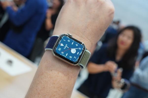 Apple Watch Series 5上手初体验:永久亮屏 续航更强