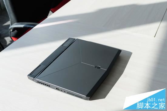 alienware 13 r4值得买吗？戴尔全新Alienware 13 R4笔记本全面深度评测图解