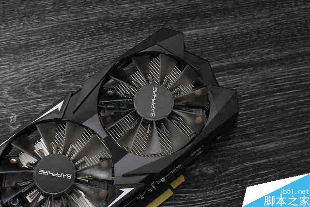 蓝宝石的非公版RX470与460真卡拆解:低端卡也这么飚